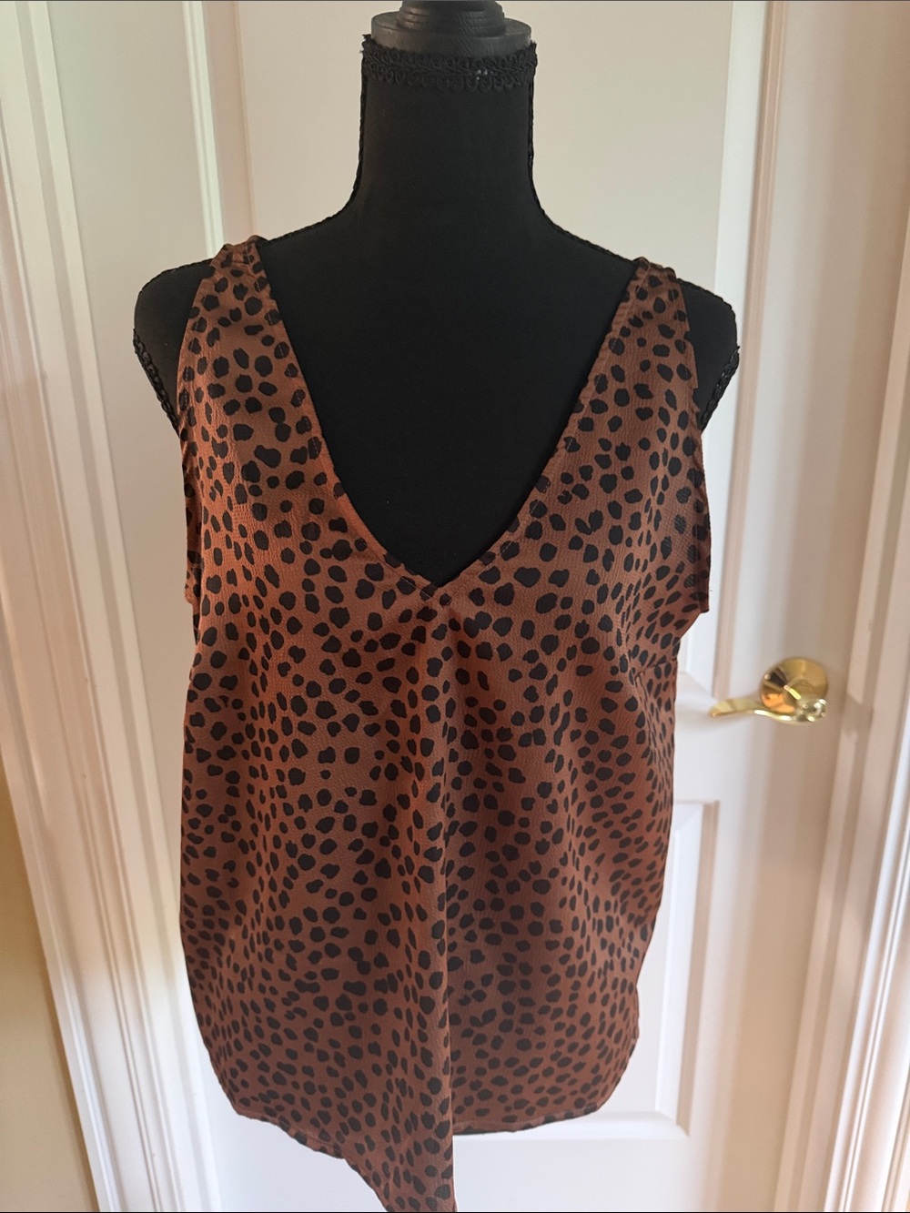 Old Navy Brown Cheetah Print V-Neck Tank Top